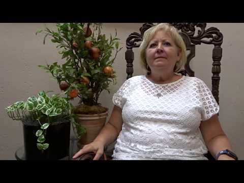 Patient consulting about non-surgical TMJ treatment